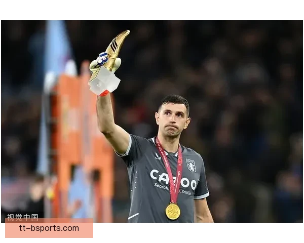 阿根廷门将马丁内斯荣膺2024美洲杯金手套奖成为最佳守门员