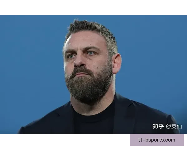 德罗西接手罗马带队突破重围成功打进欧联四强历史性突破 德罗西接手罗马带队突破重围成功打进欧联四强历史性突破