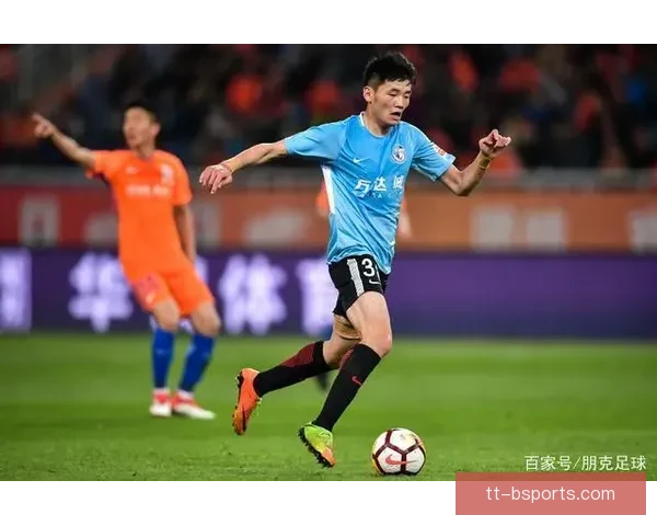 龙东中超风光无限后追随贝帅远走他乡为何离开背后藏有深意